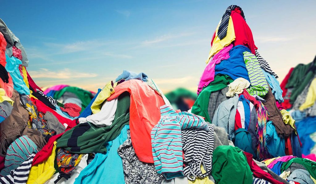10 Reasons To Use a Wash and Fold Laundry Service 1 wash and fold near me | laundry wash and fold service near me | washing folding machine